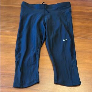 Nike Dri Fit running cycling capri black leggings size small